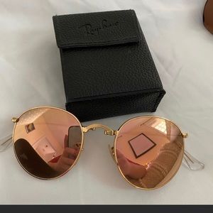 Rose gold circle frames